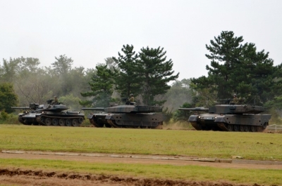 陸上自衛隊武器学校・土浦駐屯地開設６３周年記念行事 ７４式、９０式、１０式戦車