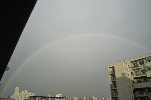 台風１８号一過の虹