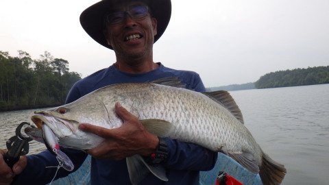 ケアンズ、釣り、インドネシア-01102015-3