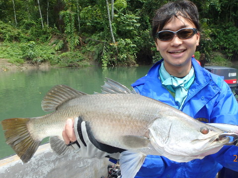 ケアンズ、釣り、インドネシア-01102015-8