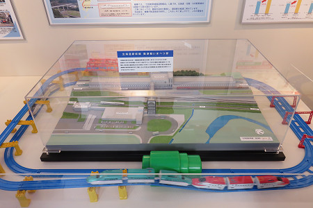 北海道新幹線をイメージしたプラレール