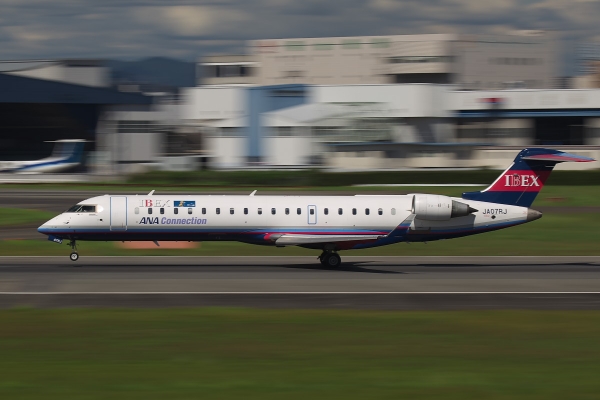 IMG_3792-JA07RJ-Bombardier CRJ-702-SP6-1200